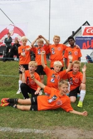 Fotballtrening for gutter og jenter
